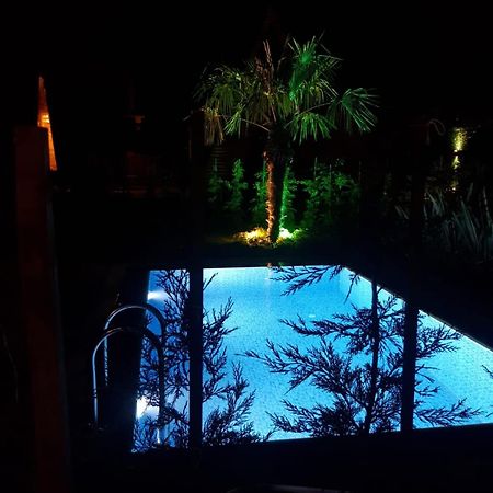 Teona Kartepe Bungalov Exteriér fotografie