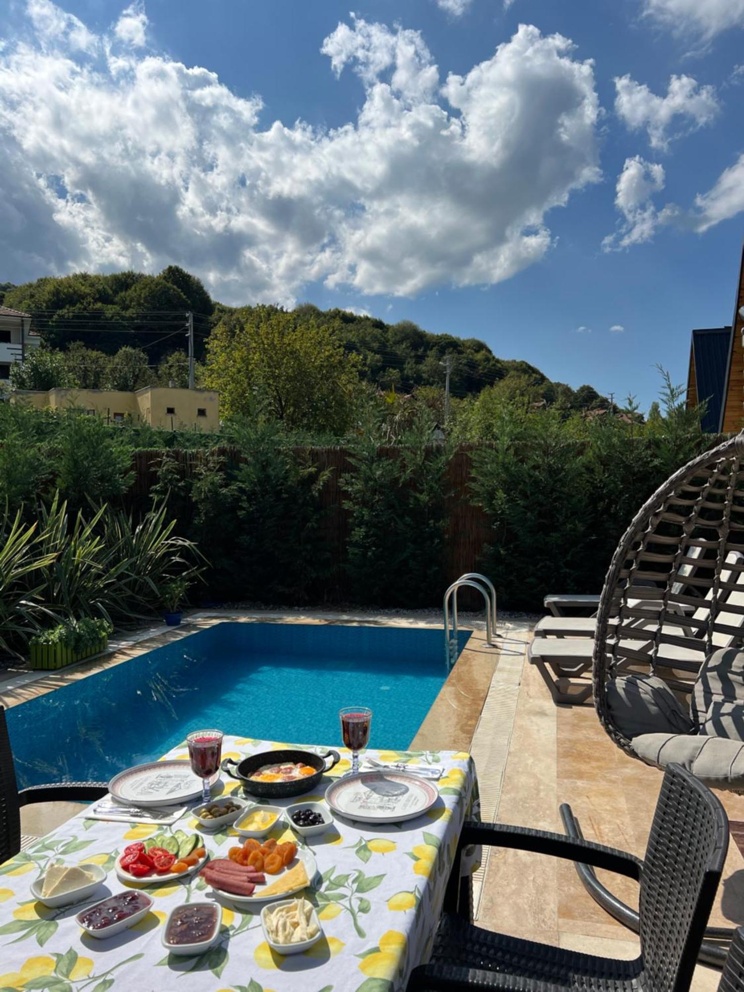 Teona Kartepe Bungalov Exteriér fotografie